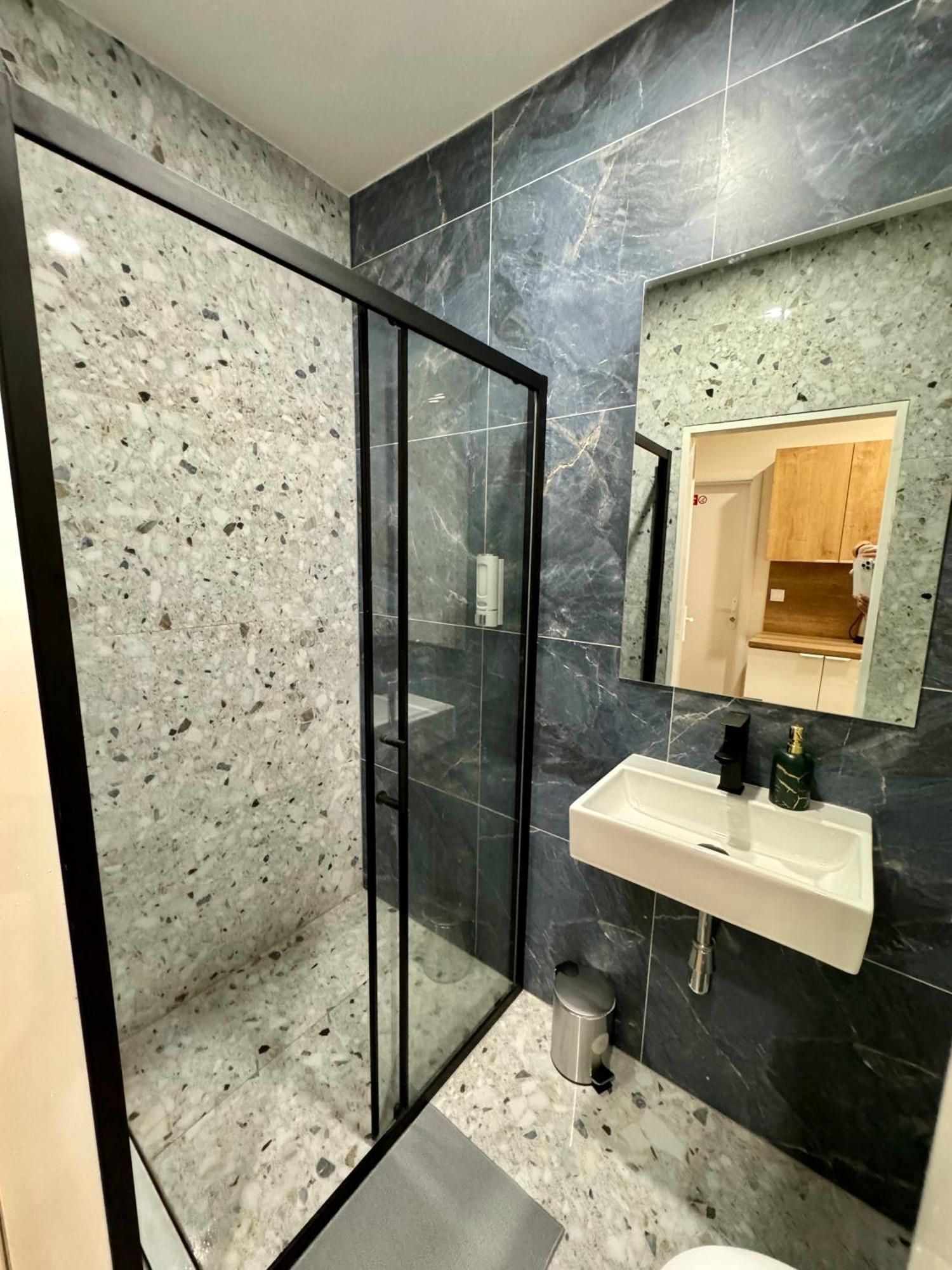 Zitna Downtown Apartments Прага Екстериор снимка