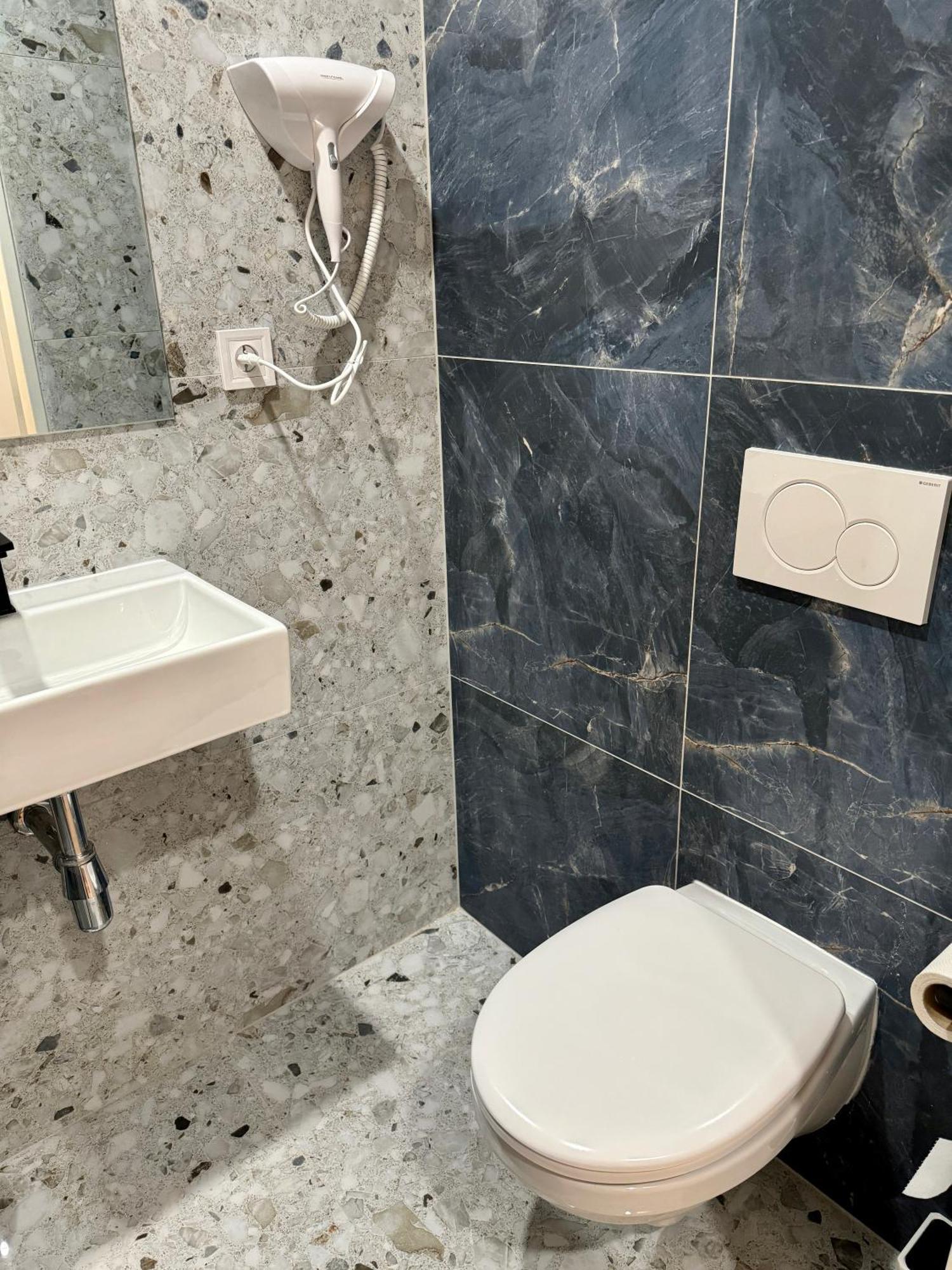 Zitna Downtown Apartments Прага Екстериор снимка
